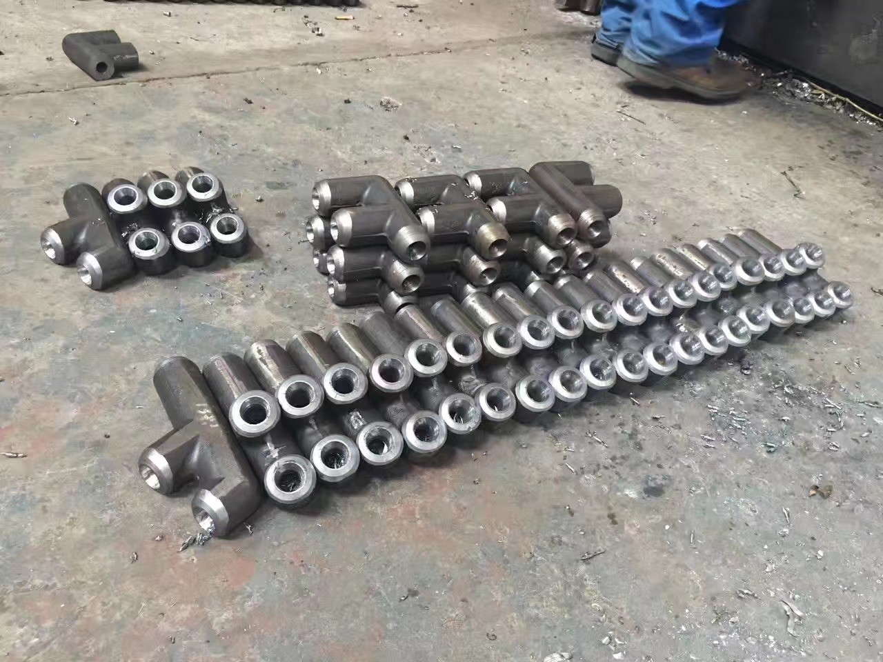 SA-182F91末級(jí)過(guò)熱器聯(lián)箱管接頭