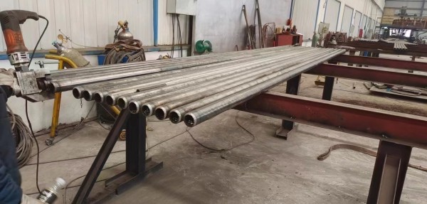 水冷壁管排\SG-1065/17.5-M733 內(nèi)螺紋管排/Φ60×7min/長(zhǎng)6000mm帶鰭片 5根/組 SA-210C